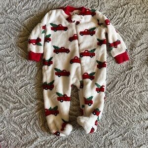 4 for 16$ Hudson Baby Christmas Truck Footie 0-3 months